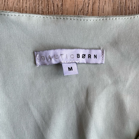 Baltic Born Sage Green Maxi Dress Size M | Wrap Flutter Sleeve Bridesmaid Boho - Picture 5 of 5